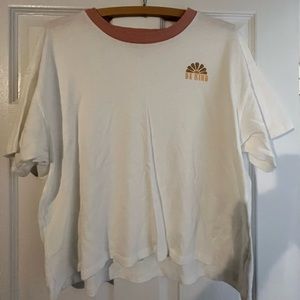 American Eagle white graphic tee size L.